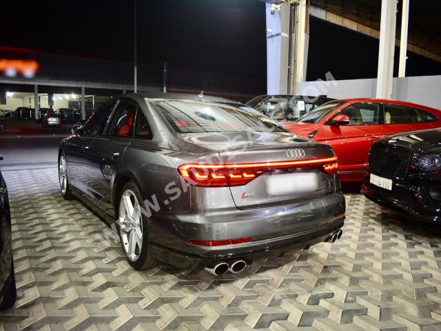 2020 اودي اس 8