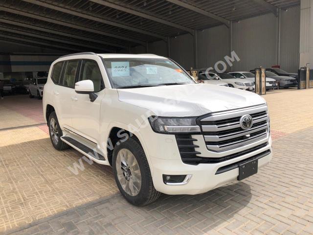 2024 تويوتا لاند كروزر جي اكس ار