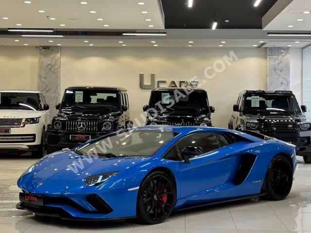 2018 لمبرجيني افنتادور اس