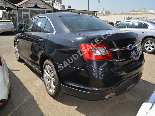 2012 Ford Taurus