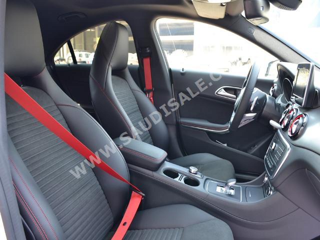 2015 Mercedes-Benz CLA 45 AMG