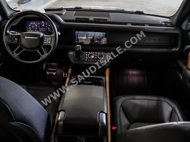 2021 لاند روفر ديفيندر اكس