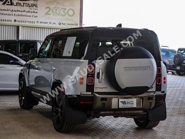 2021 لاند روفر ديفيندر اكس