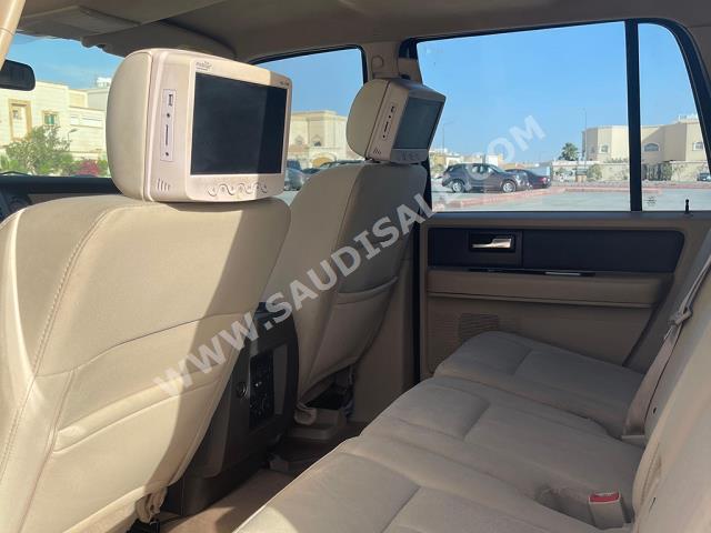 2013 فورد اكسبيديشن