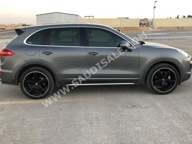2016 بورش كايين اس