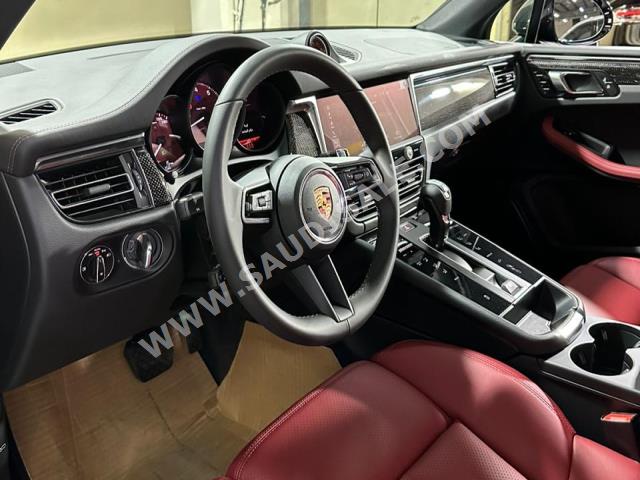 2023 بورش ماكان