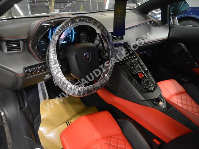 2019 Lamborghini Aventador S