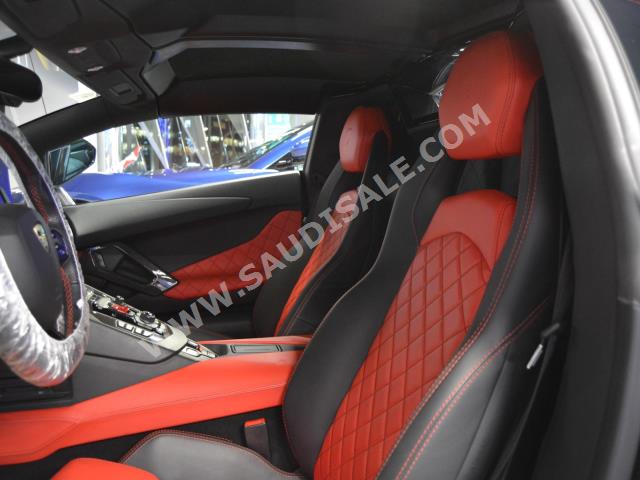 2019 Lamborghini Aventador S