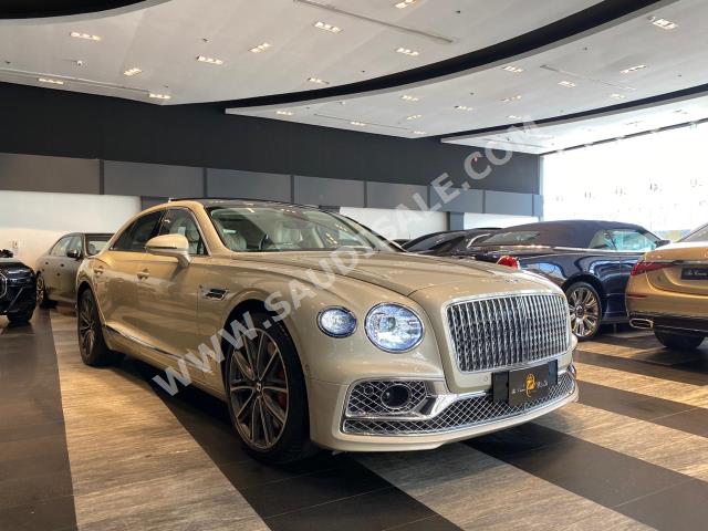 2022 بنتلي كونتيننتل فلاينج سبير