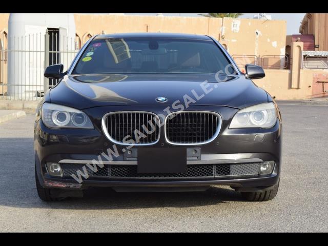 2012 بي ام دبليو الفئة السابعة 730 إل أي