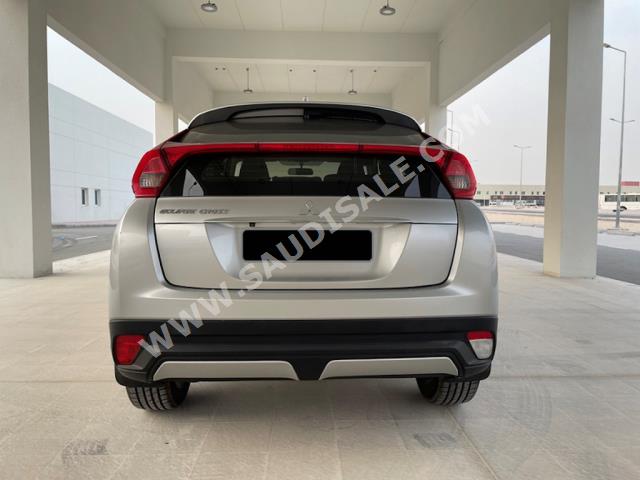 2019 متسوبيشي اكليبس كروس