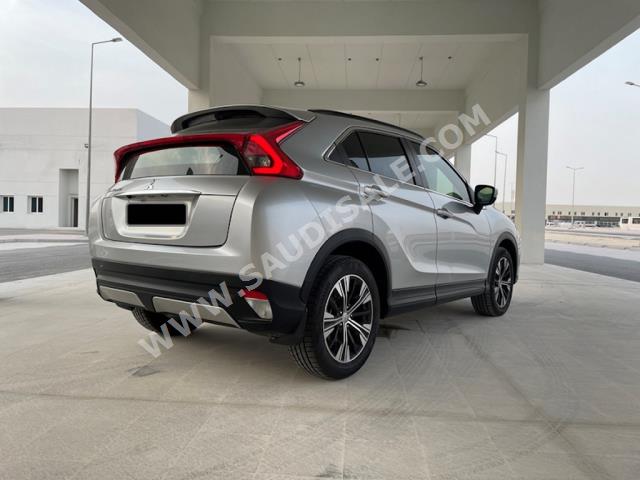 2019 متسوبيشي اكليبس كروس