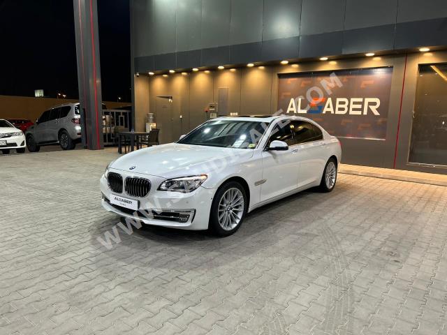2015 بي ام دبليو الفئة السابعة 740 إل أي
