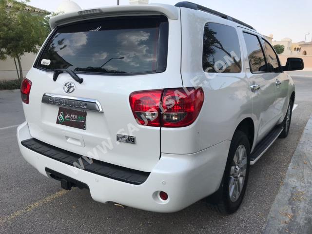 2013 تويوتا سكويا