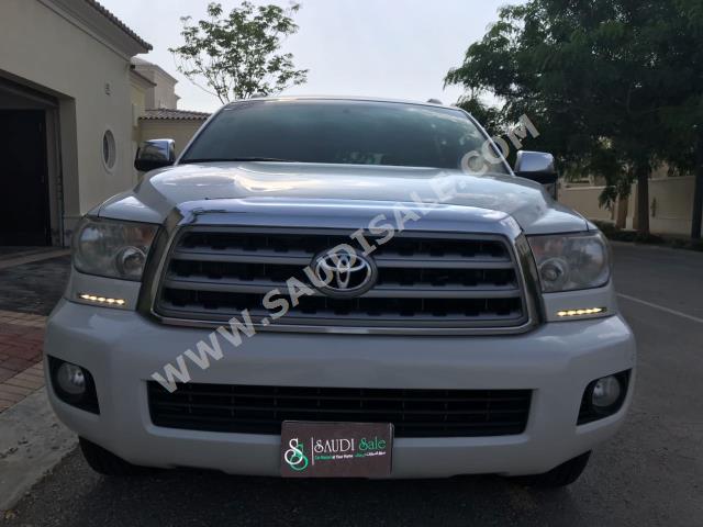 2013 تويوتا سكويا