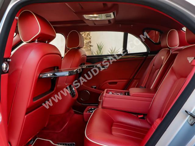 2013 بنتلي مولسان