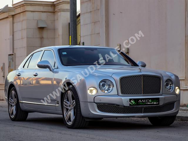 2013 بنتلي مولسان