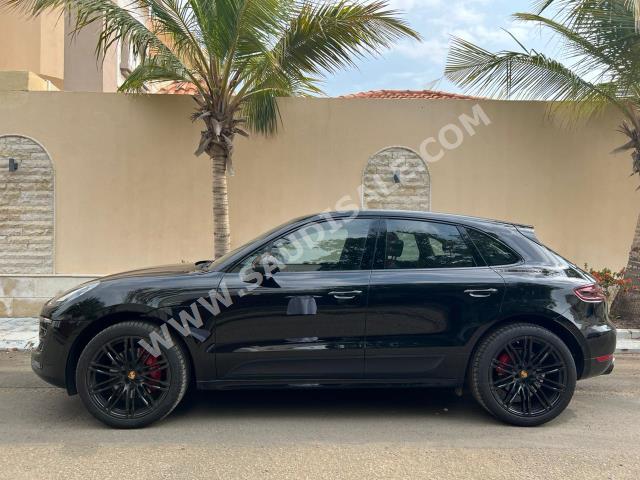 2018 بورش ماكان جي تي اس