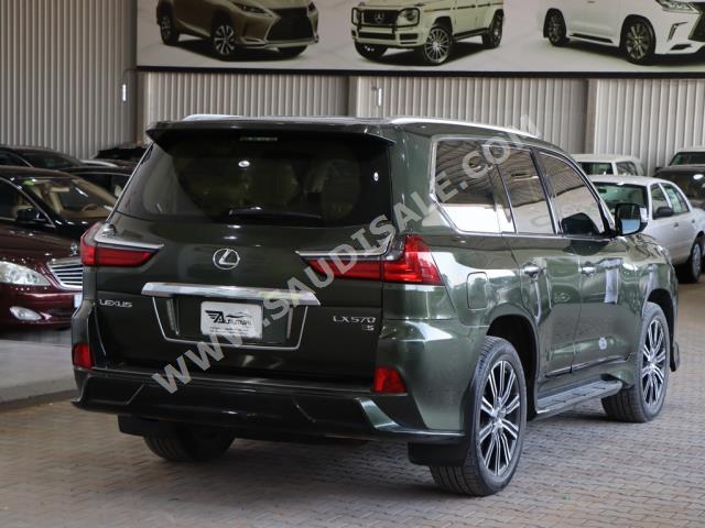2021 Lexus LX 570 S