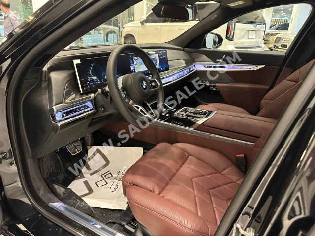 2024 بي ام دبليو الفئة السابعة 740أي