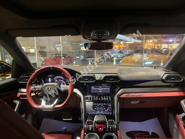 2021 لمبرجيني اوروس