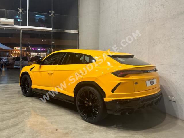 2021 لمبرجيني اوروس