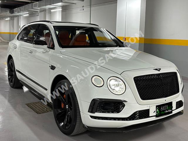 2017 بنتلي بنتايجا