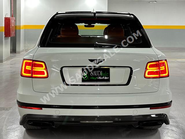 2017 بنتلي بنتايجا