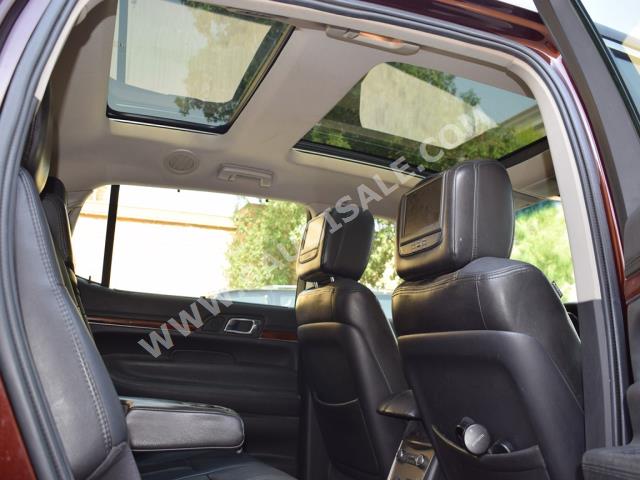 2012 Lincoln MKT