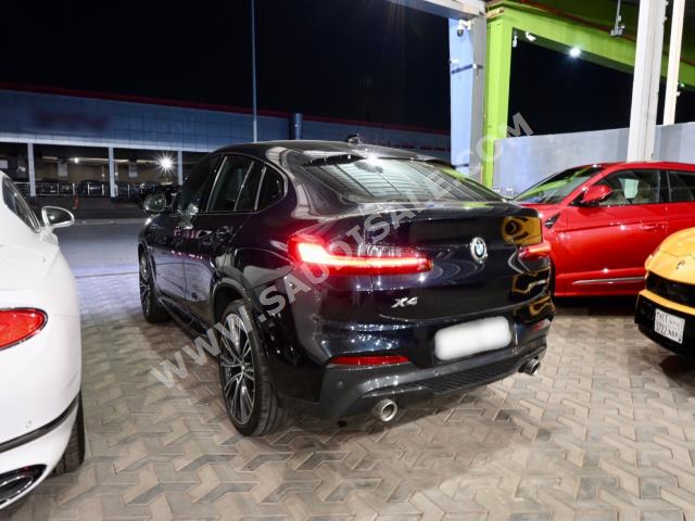 2020 بي ام دبليو الفئة اكس 4