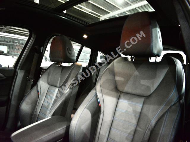 2020 بي ام دبليو الفئة اكس 4