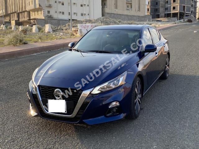 2020 نيسان التيما