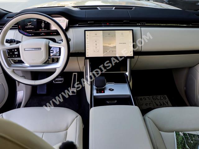 2024 لاند روفر رينج روفر اتش اس اي