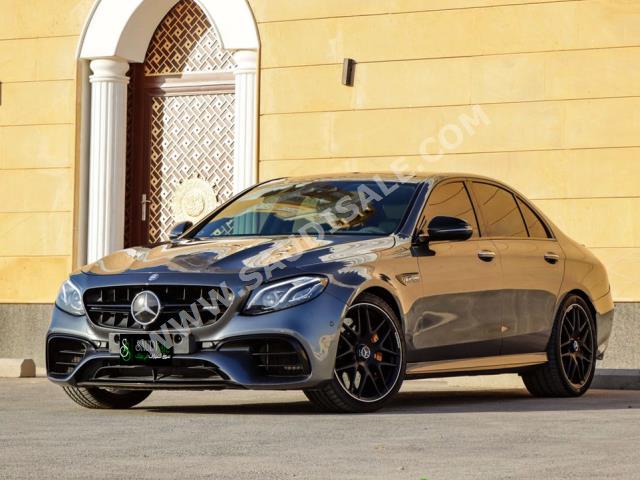 2017 مرسيدس - بنز إي 63إس أي إم جي