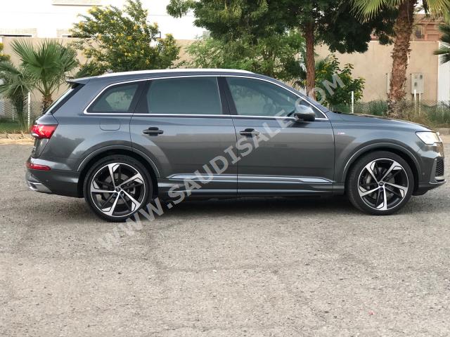 2020 Audi Q7