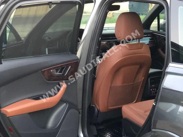 2020 Audi Q7