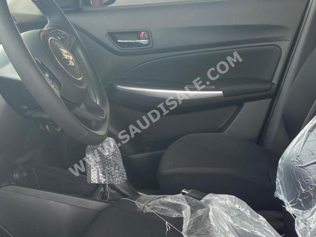 2023 سوزوكي سويفت