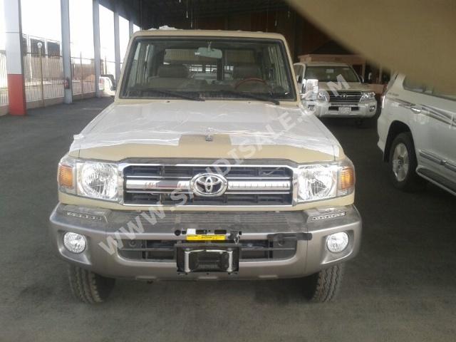 2014 Toyota Land Cruiser