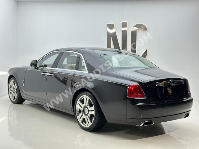 2016 رولز رويس قوست