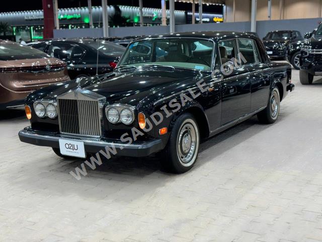 1976 رولز رويس سيلفر شادو 