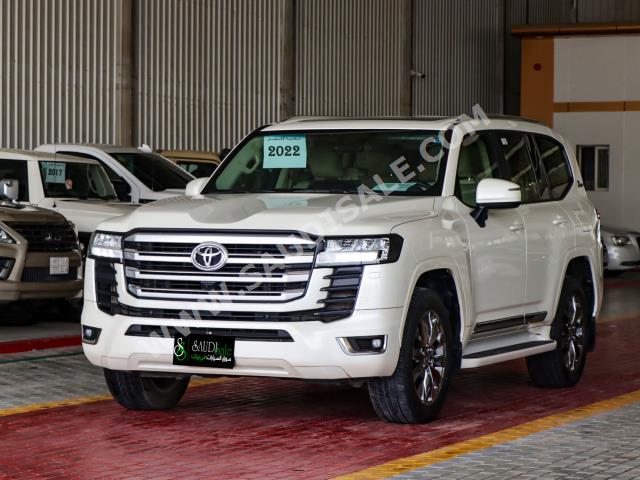 2022 تويوتا لاند كروزر جي اكس ار4