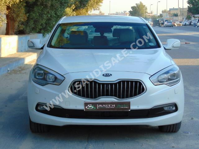 2014 Kia Quoris