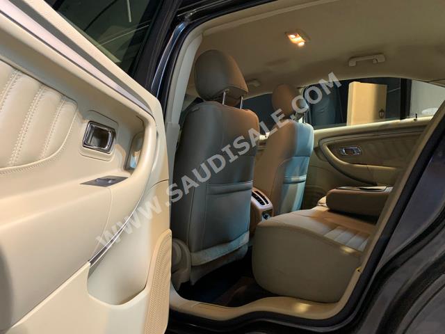 2015 فورد توروس