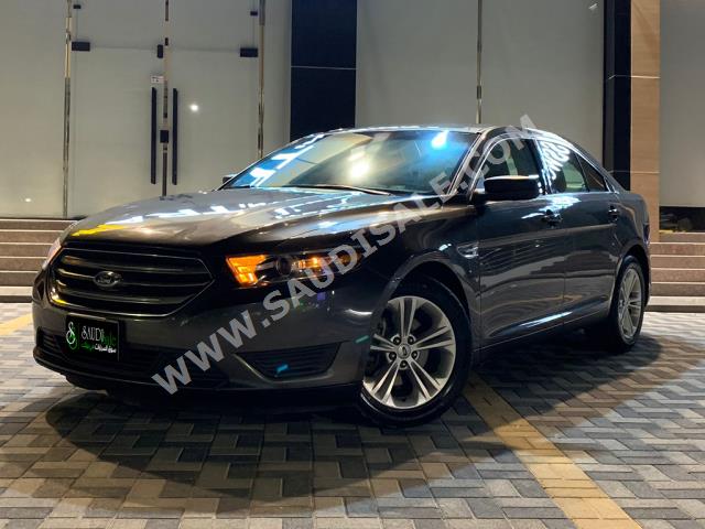 2015 فورد توروس