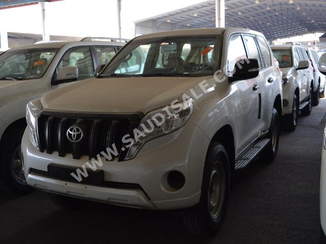 2017 تويوتا برادو تي اكس