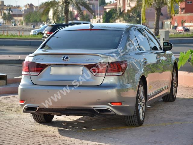 2015 Lexus LS 600h L