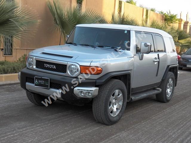 2007 تويوتا اف جي كروزر 1