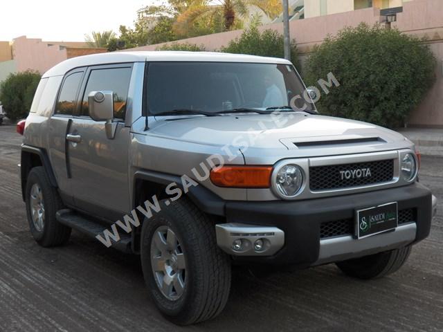 2007 تويوتا اف جي كروزر 1