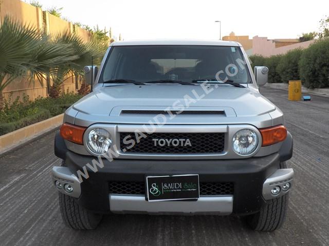 2007 تويوتا اف جي كروزر 1