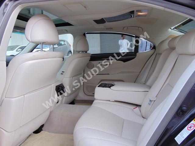 2009 Lexus LS 460 L